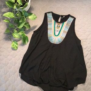 Embroidered Sleeveless Blouse